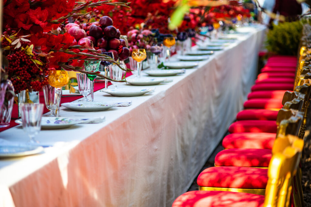 Bruid feest tafel, trouwerij regelen, bruiloft organisatie